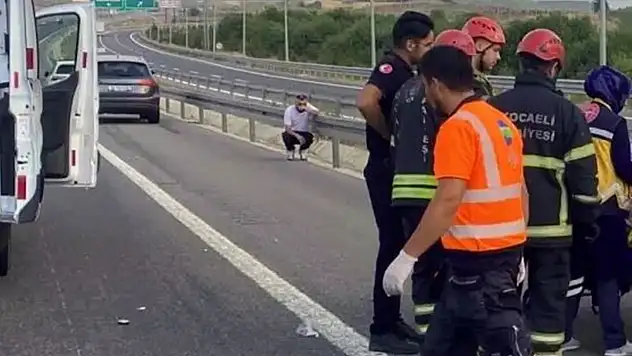 Yabancı Plakalı Araç Takla Attı 1 Ölü 4 Yaralı