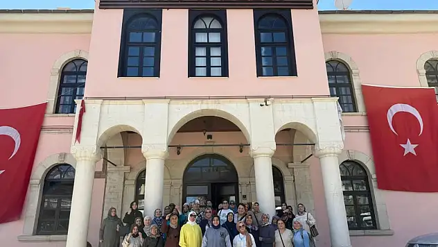 Yeşilyurt Kent Konseyi Kadın Meclisinden Harput'a Tarih Ve Kültür Dolu Gezi!