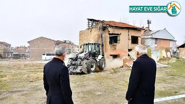 Yeşilyurt'ta Melekbaba Mahallesi'nde dönüşüm yatırımlarına hız verildi