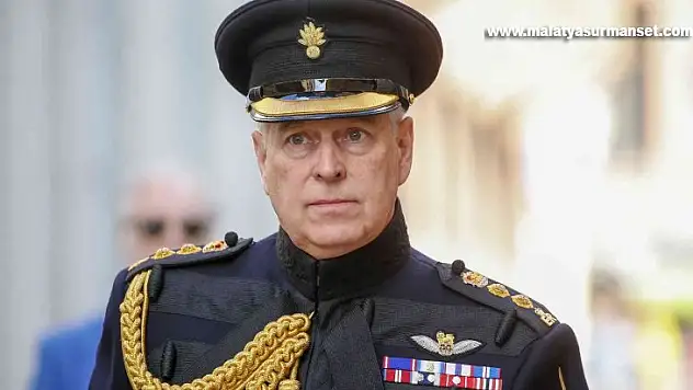 York Dükü Prens Andrew kraliyet unvanlarını kaybetti