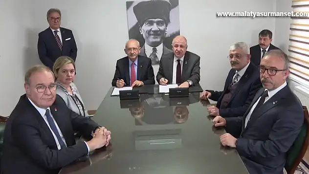 Özdağ, ikinci turda Kılıçdaroğlu'nu destekleyeceklerini açıkladı