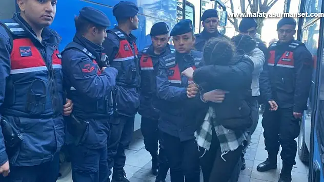 Zonguldak'ta 14 yaşındaki kız çocuklarını fuhşa teşvik ve cinsel istismar davasında karar