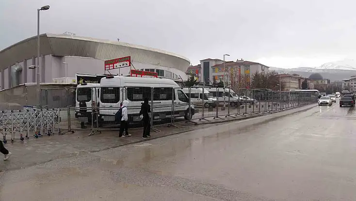 Malatya'da organize suç örgütü davasında 13 sanık tahliye edildi