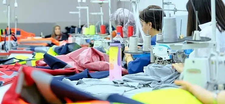 Ücretli çalışan sayısı yıllık yüzde 1,0 arttı