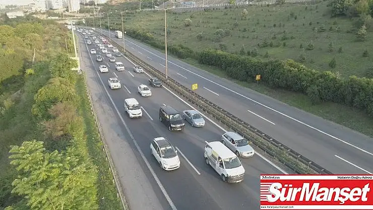 3 günlük tatil, TEM'de trafiği durma noktasına getirdi