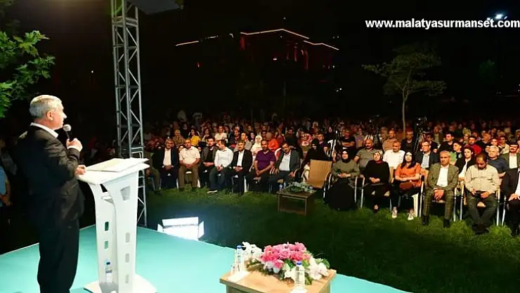 'Hayati İnanç' söyleşi etkinliği yoğun ilgi gördü