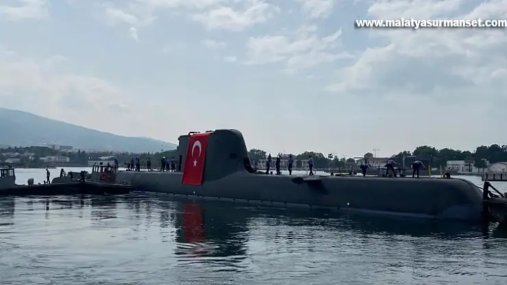 HIZIRREİS' Denizaltısı suya indirildi