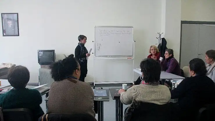 'Kadının İnsan Hakları Eğitimi' Çankaya'da devam ediyor
