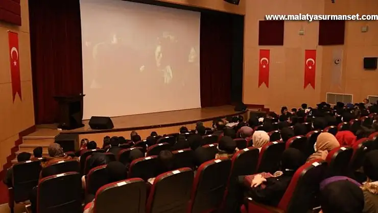 'Kesişme: İyi ki varsın Eren' filmi üniversitede gösterildi