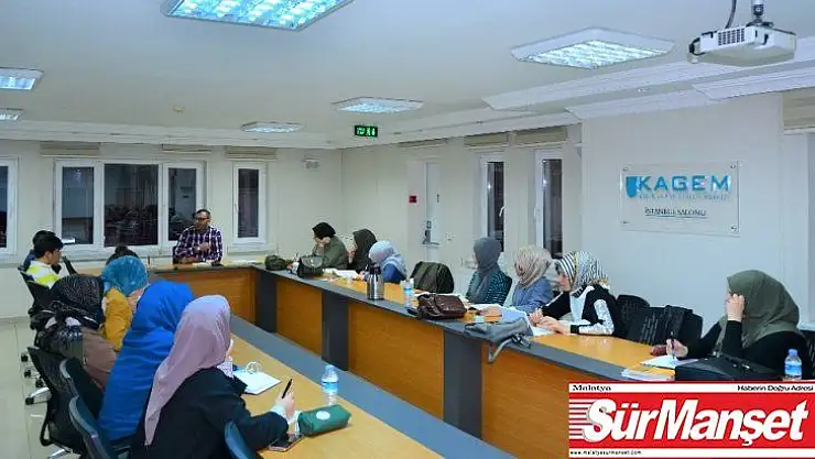 'Kurgu mu? Gerçek mi?' başlıklı okuma tartışma grubu dersleri başladı