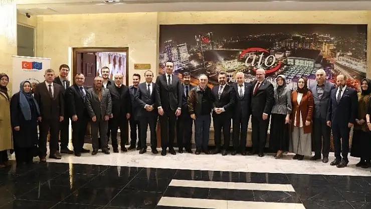'Mesleğim Var Geleceğim Var' projesi kapanış toplantısı yapıldı