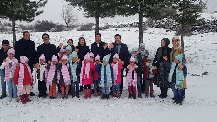 'Minik Yürekleri Isıtma Projesi'  ısıttı