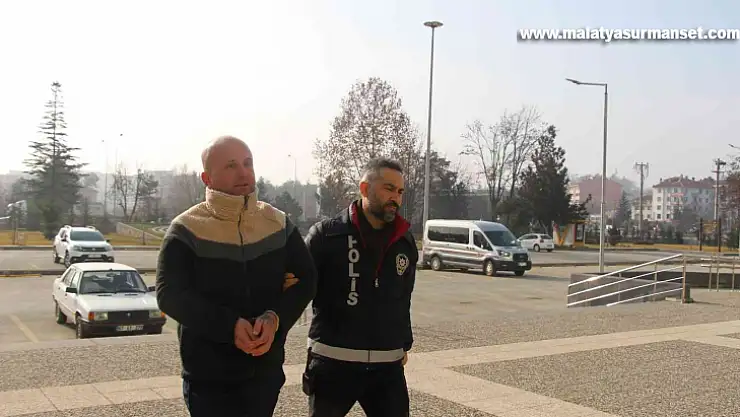 Parayı havale yoluyla göndereceğim dedi 81 koyunla kayıplara karıştı