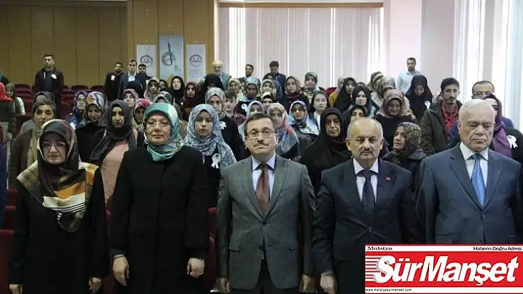 'Peygamberimiz ve Aile' konulu programa yoğun ilgi