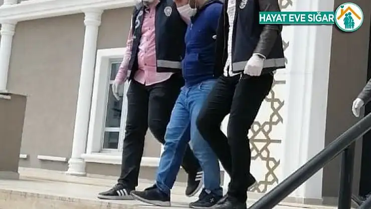 5 yıldır firari olan cinayet zanlısı saklandığı evde yakalandı