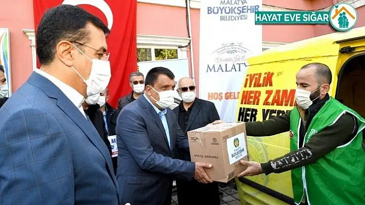 'Ziyan Olmasın Şifa Olsun' kampanyasında 5 milyon 600 bin liralık ilaç toplandı