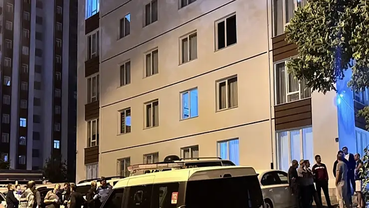 12 Yaşındaki Çocuk Üvey Babasını Öldürdü