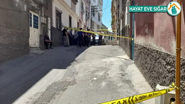 12 yaşındaki Elif maganda kurşunlarının hedefi oldu