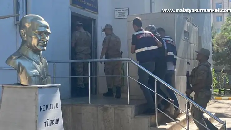 14 yıl önce 3 kişinin öldüğü kavgayla ilgili aranan zanlı Şanlıurfa'da yakalandı