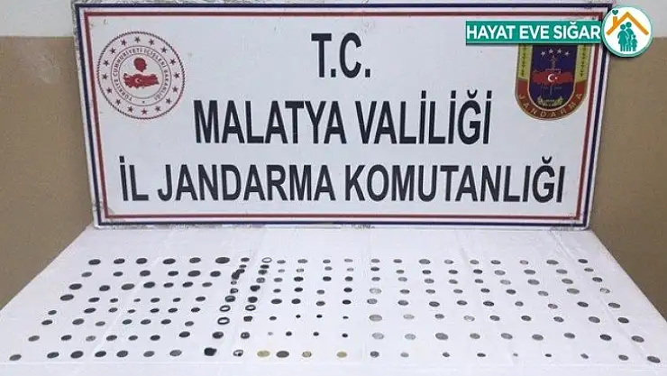 181 parça tarihi eser ele geçirildi