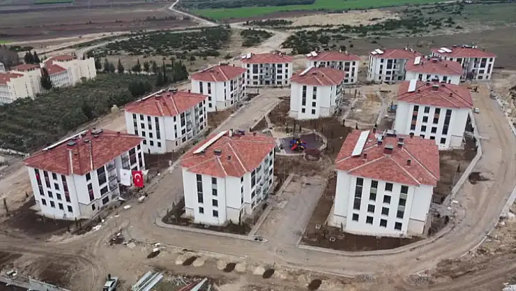 192 Deprem Konutunun Kaba İnşaatı Tamamlandı