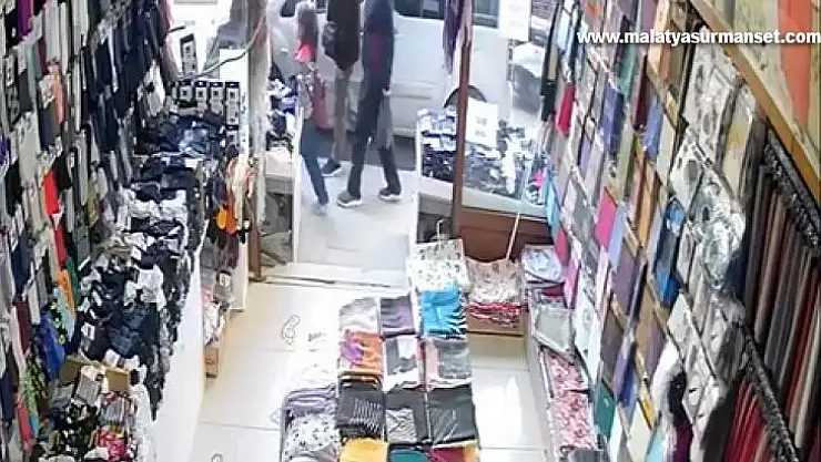 2 çocuklu aile ölümden saniyelerle kurtuldu, o anlar kameralara yansıdı