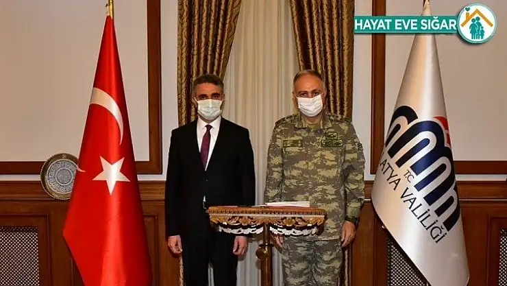 2. Ordu Komutanı Gürak'tan Vali Baruş'a ziyaret