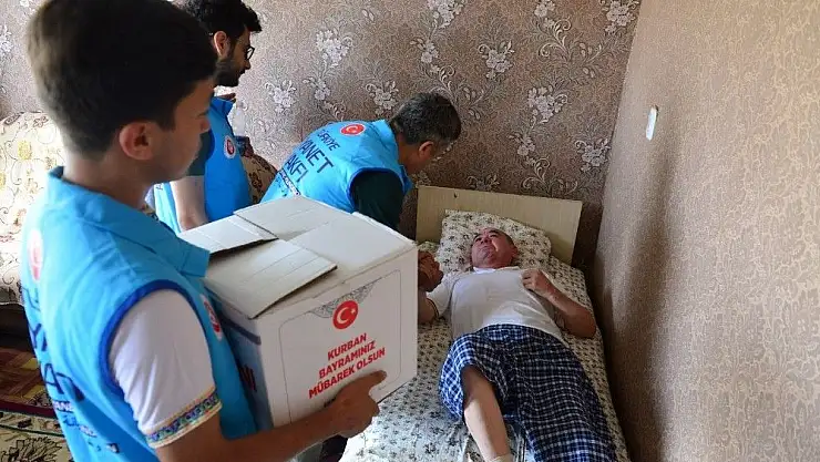 Türk milletinin 453 bin 560 hisse kurban emanetleri ihtiyaç sahiplerine ulaştı
