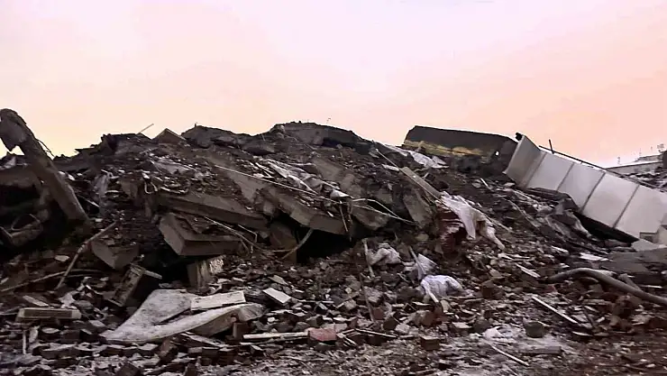 21 kişinin hayatını kaybettiği Kırçuval Oteli davasında bilirkişi raporu yenilenecek