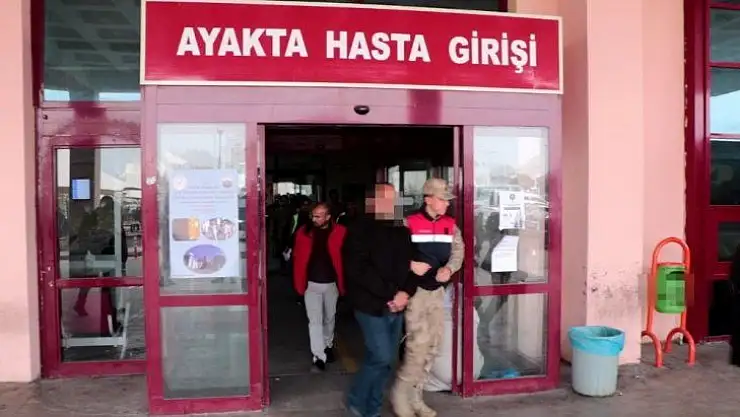 22 yıl kaçtı, saklandığı çukurda kıskıvrak yakalandı