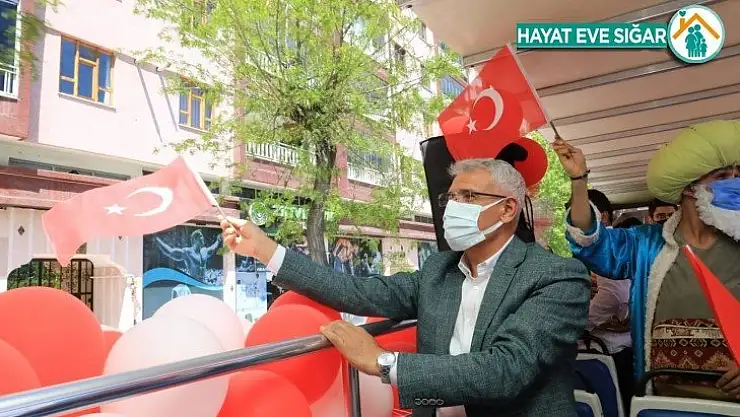 23 Nisan çocukların evinde