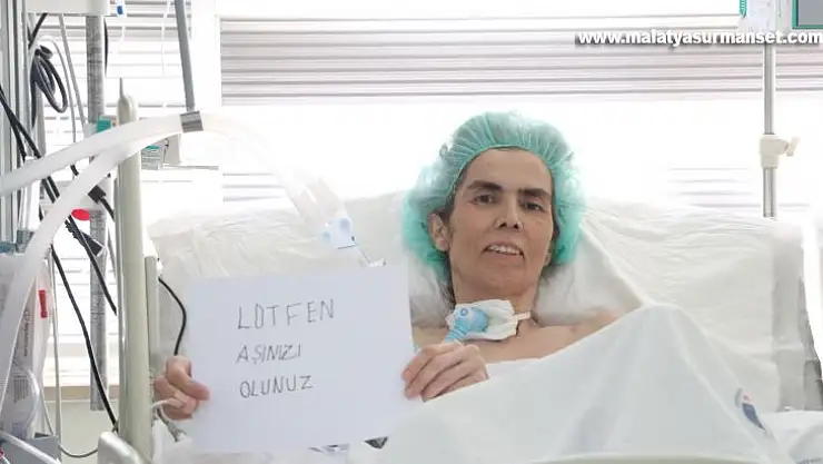 3 kez koronaya yakalandı, yoğun bakımdan aşı olun çağrısı yaptı