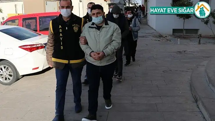 300 yıl hapis cezasıyla aranan hükümlülere şafak baskını