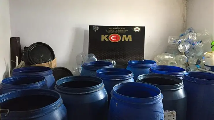 4 Bin 800 Litre Sahte İçki Ele Geçirildi