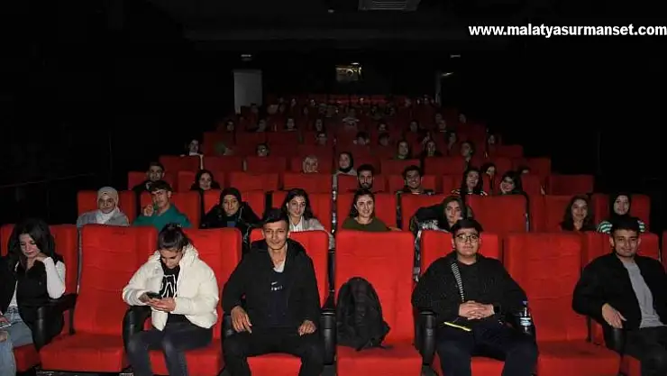 4 bin öğrenci sinema keyfi yaşadı