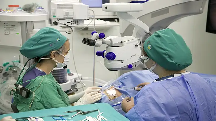 4 Gün Boyunca Canlı Yayında 70 Ameliyat Yapacak