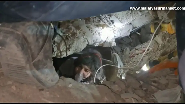 40 saat sonra yüz güldüren haber: 12 yaşındaki Aysima enkazdan sağ kurtarıldı