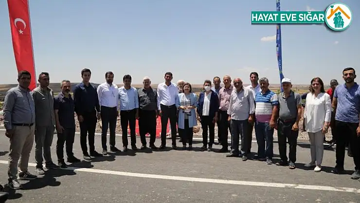 5 köyü kapsayan grup yolu yenilendi