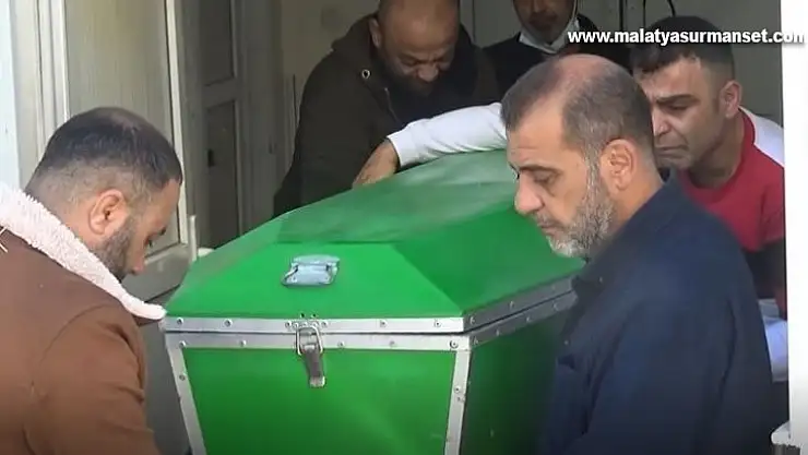 500 lira nafaka için 12 kez bıçaklanan kadın hayatını kaybetti