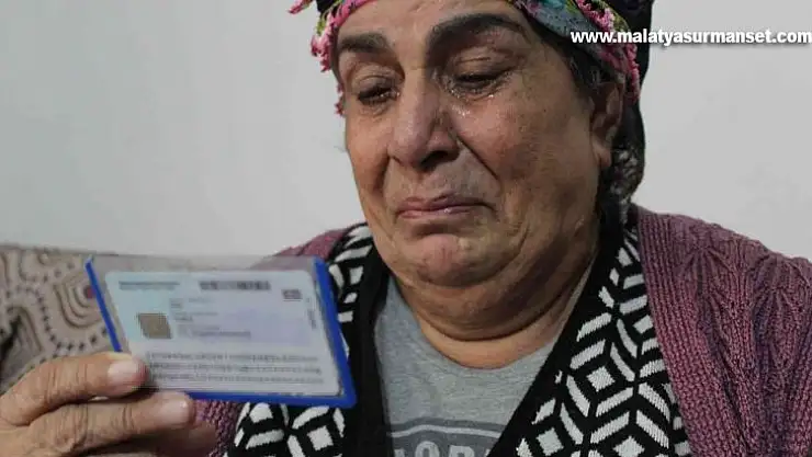 74 yıl sonra kimliğine kavuştu, 'Sevgilime kavuştum' diyerek hüngür hüngür ağladı