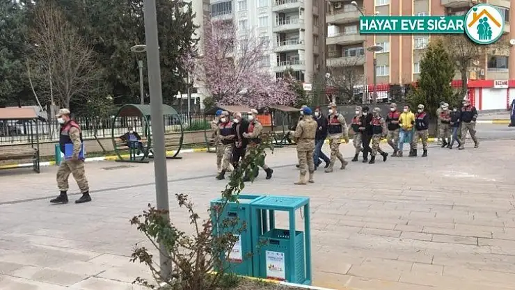 78 yaşındaki adamı darp ederek öldüren 5 kişi yakalandı