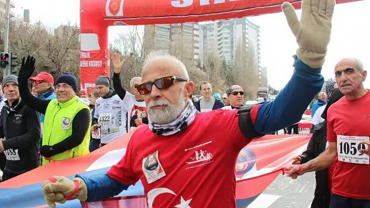 84. Büyük Ankara Koşusu'nu kadınlarda Semra Karaaslan, erkeklerde Getaye Fisseha Galew kazandı