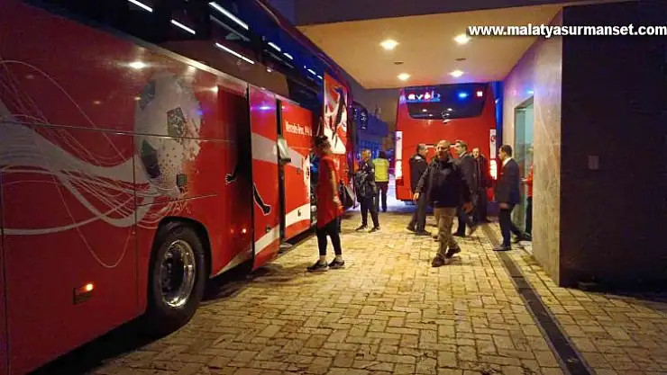 A Milli Takım yola çıktı