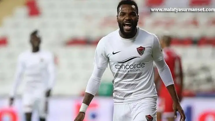 Aaron Boupendza resmen Al-Arabi'de