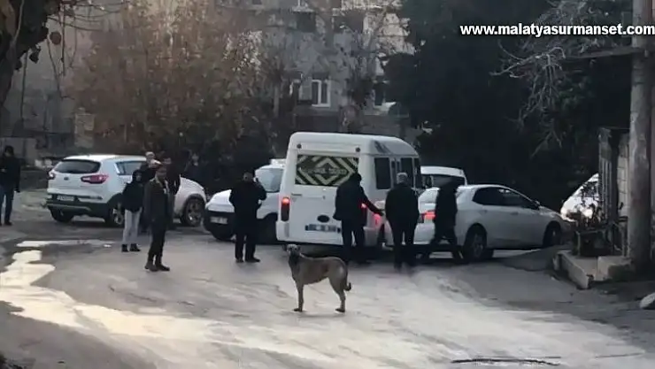 Açık bırakılan musluk suyu kazalara neden oldu