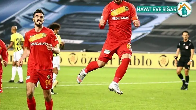 Adem Büyük'ün 15 golünün 9'u penaltıdan