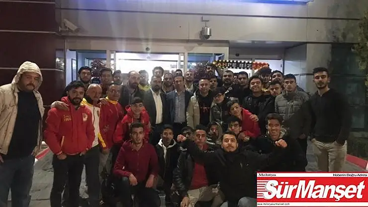 Adil Gevrek'e taraftardan duygulandıran sürpriz