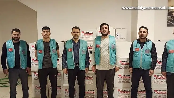 Adıyaman'da 240 aileye yardım kolisi ulaştırdı