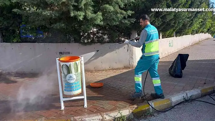 Adıyaman'da çöp kovaları düzenli olarak temizleniyor