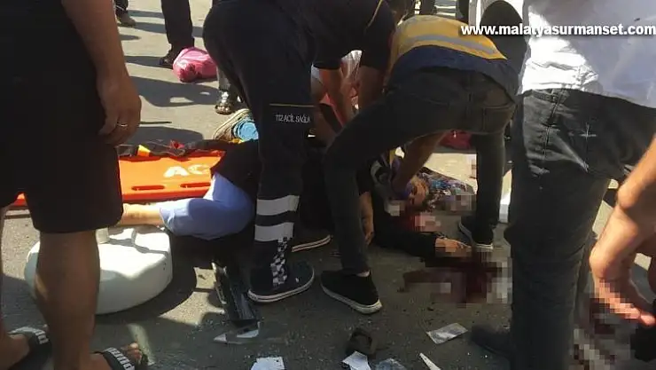 Adıyaman'da iki ticari araç kafa kafaya çarpıştı: 1 ölü, 3 yaralı